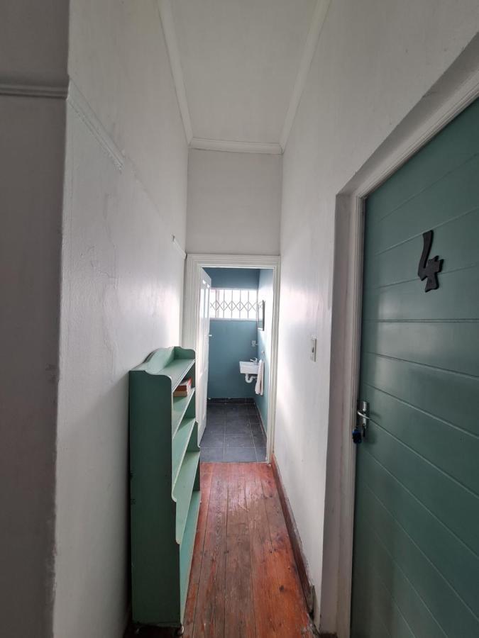 The Beach Hide East London Extérieur photo